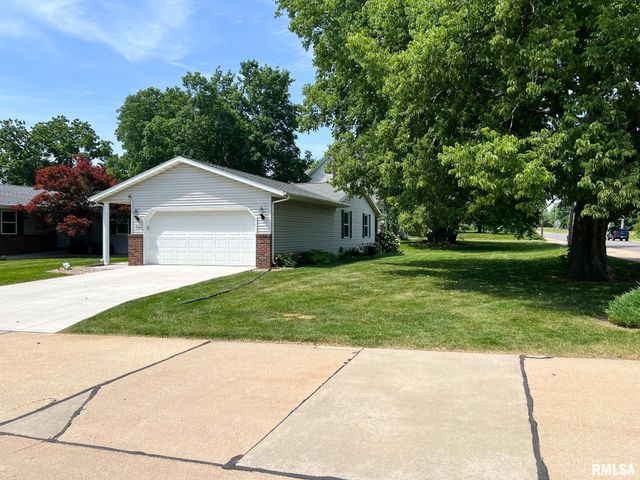 842 N MAIN Street, Washington, IL 61571