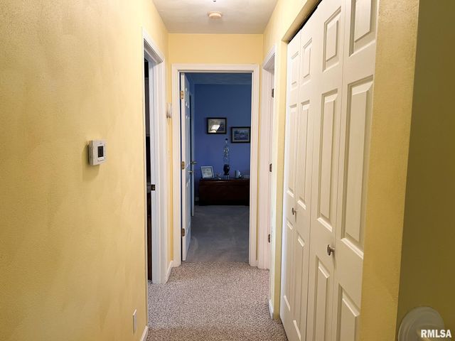 842 N MAIN Street, Washington, IL 61571