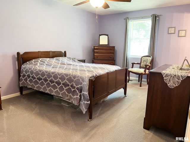 842 N MAIN Street, Washington, IL 61571