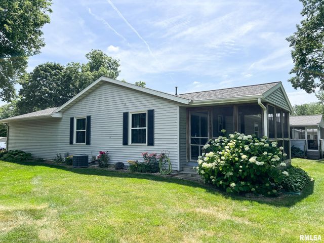 842 N MAIN Street, Washington, IL 61571