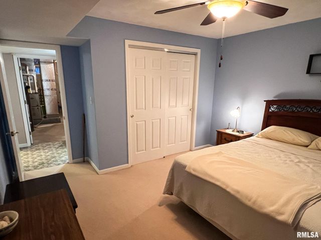 842 N MAIN Street, Washington, IL 61571