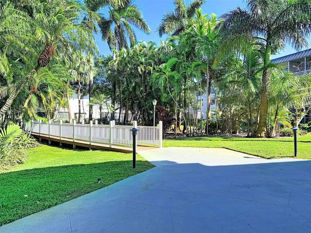 4025 N Federal Highway 227B, Oakland Park, FL 33308