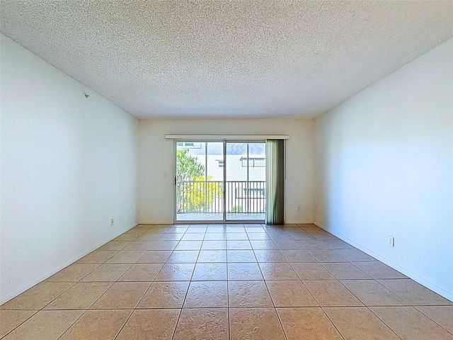4025 N Federal Highway 227B, Oakland Park, FL 33308