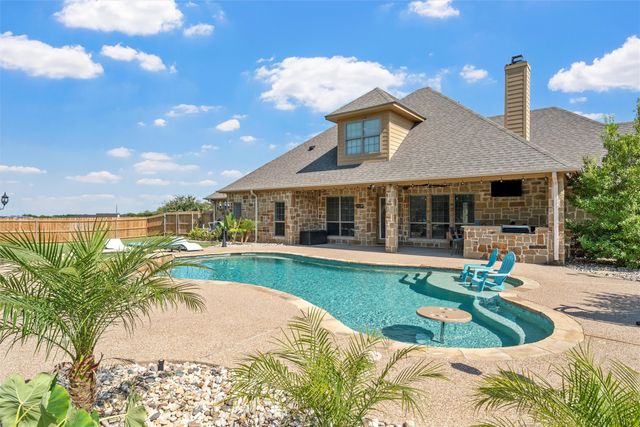 404 Casa del Rancho Road, Lorena, TX 76655