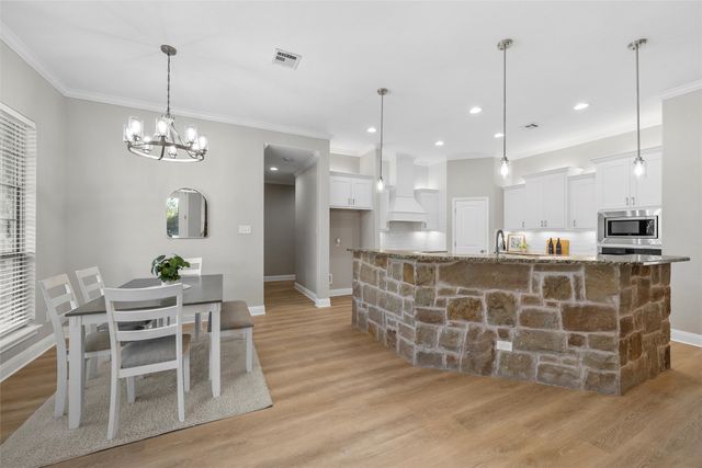 404 Casa del Rancho Road, Lorena, TX 76655