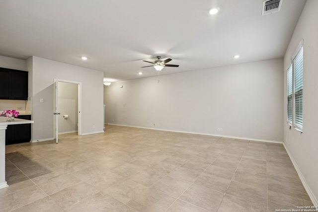 6806 Prue Rd Unit 27, San Antonio, TX 78240