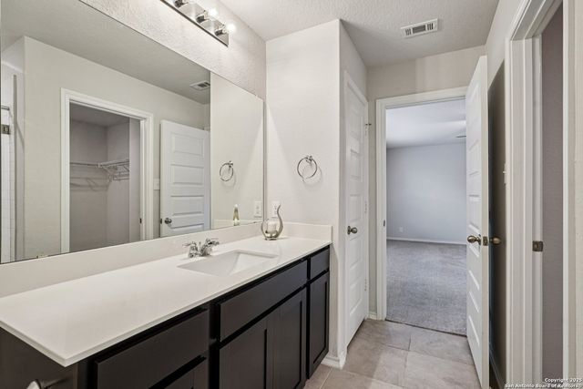 6806 Prue Rd Unit 27, San Antonio, TX 78240