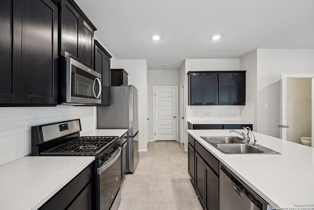 6806 Prue Rd Unit 27, San Antonio, TX 78240