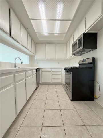 5021 Waverider, Huntington Beach, CA 92649