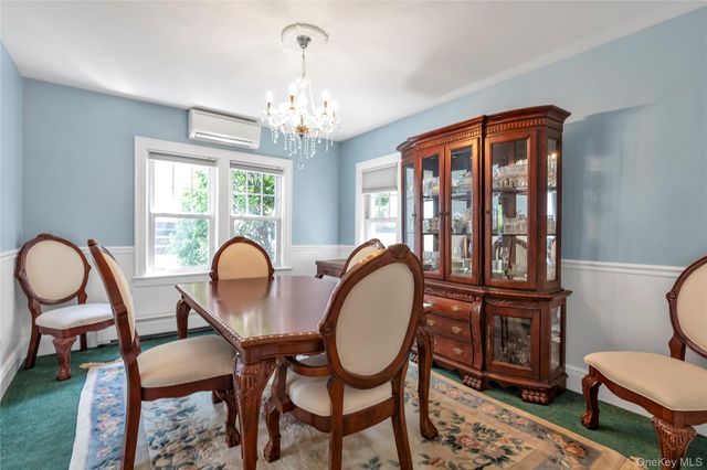 144 Buckingham Place, Lynbrook, NY 11563