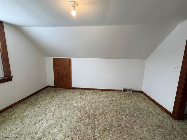 102 Rhoda Avenue, Youngstown, OH 44509