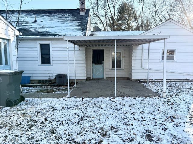 102 Rhoda Avenue, Youngstown, OH 44509