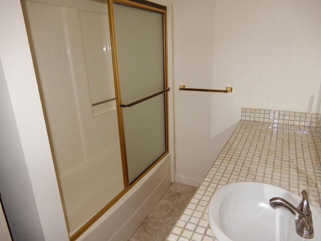 24368 Del Amo Road, Ramona, CA 92065