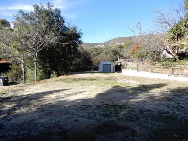 24368 Del Amo Road, Ramona, CA 92065