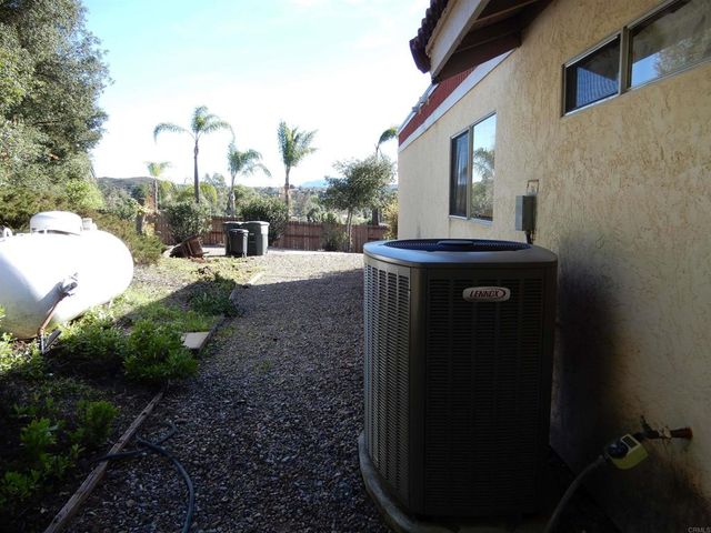 24368 Del Amo Road, Ramona, CA 92065