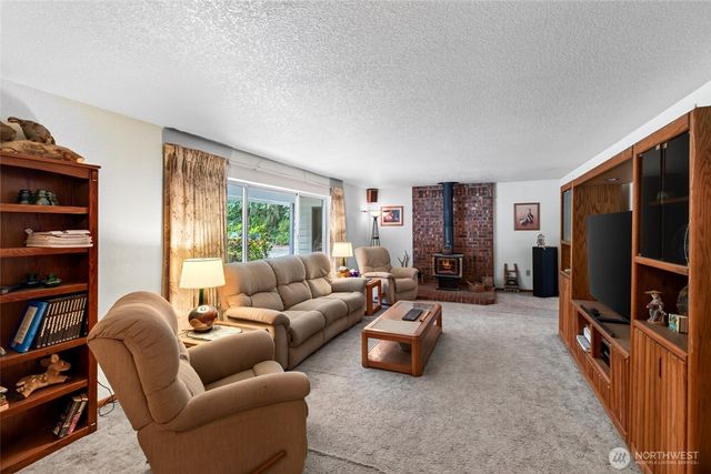 37914 34th Avenue S, Roy, WA 98580