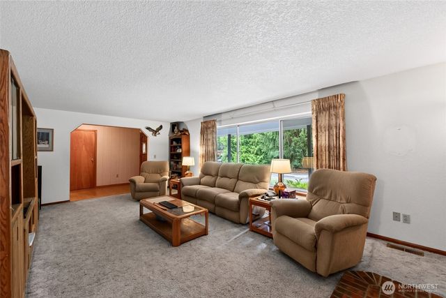 37914 34th Avenue S, Roy, WA 98580