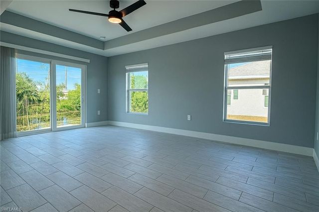 402 NE 31st TER, Cape Coral, FL 33909