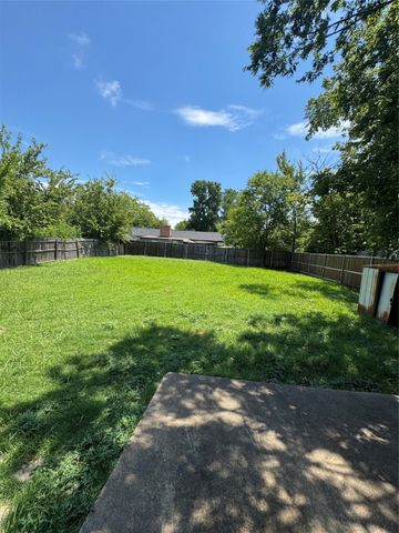 302 N Mcgraw Street, Forney, TX 75126