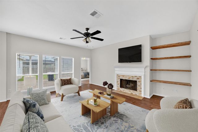 4902 Lake Catherine Court, Richmond, TX 77407