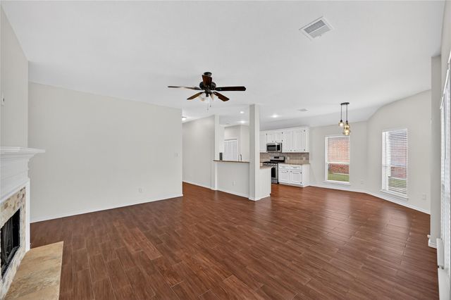 4902 Lake Catherine Court, Richmond, TX 77407