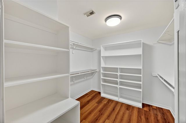 4902 Lake Catherine Court, Richmond, TX 77407