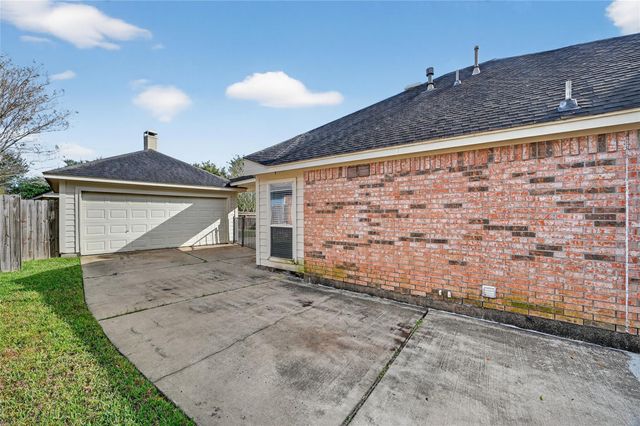 4902 Lake Catherine Court, Richmond, TX 77407