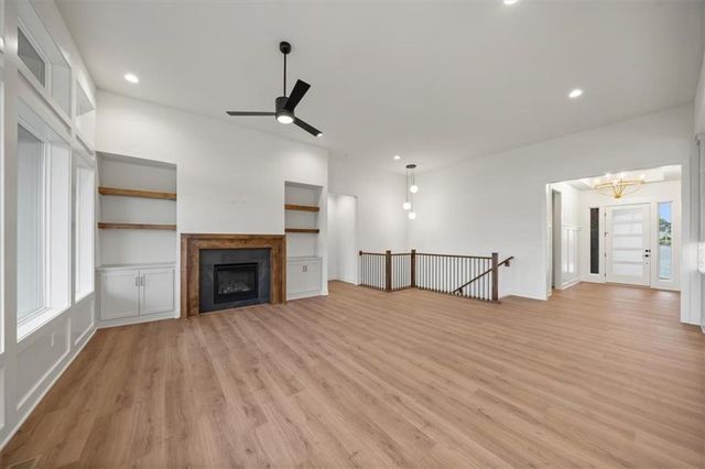 24875 W 145th Place, Olathe, KS 66061