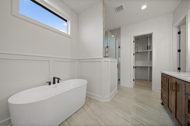 24875 W 145th Place, Olathe, KS 66061