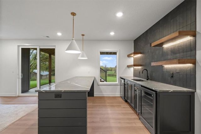 24875 W 145th Place, Olathe, KS 66061