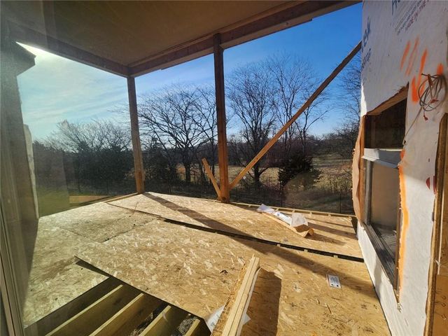 24875 W 145th Place, Olathe, KS 66061