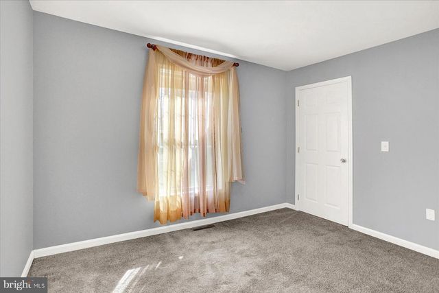 514 LONGS GAP RD, Carlisle, PA 17013