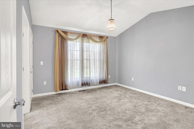 514 LONGS GAP RD, Carlisle, PA 17013