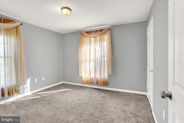 514 LONGS GAP RD, Carlisle, PA 17013