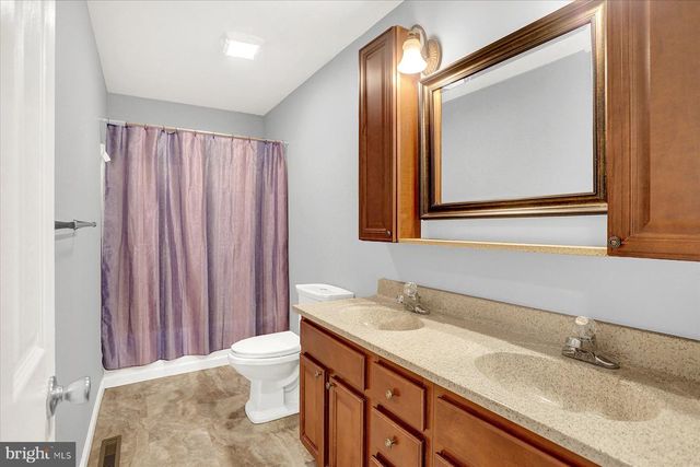 514 LONGS GAP RD, Carlisle, PA 17013