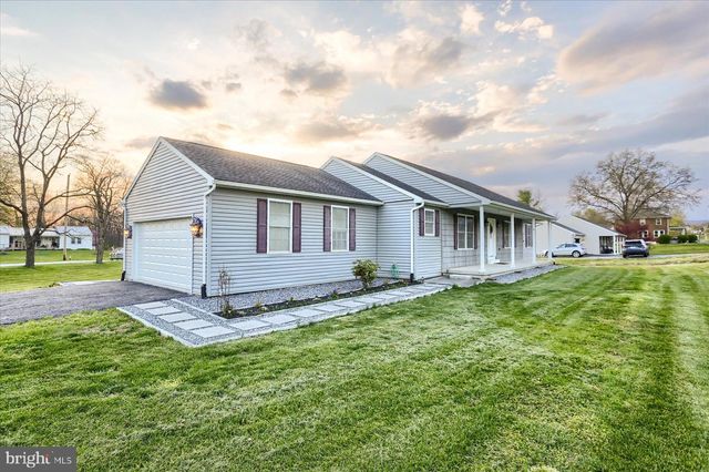 514 LONGS GAP RD, Carlisle, PA 17013