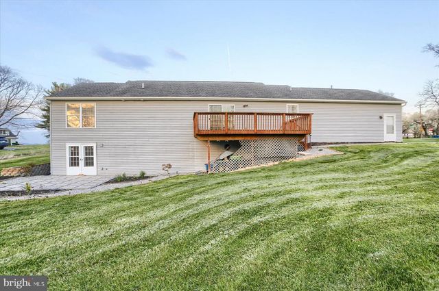 514 LONGS GAP RD, Carlisle, PA 17013