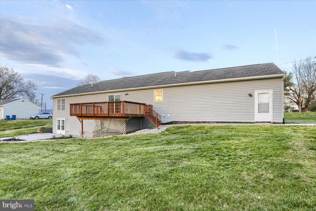 514 LONGS GAP RD, Carlisle, PA 17013