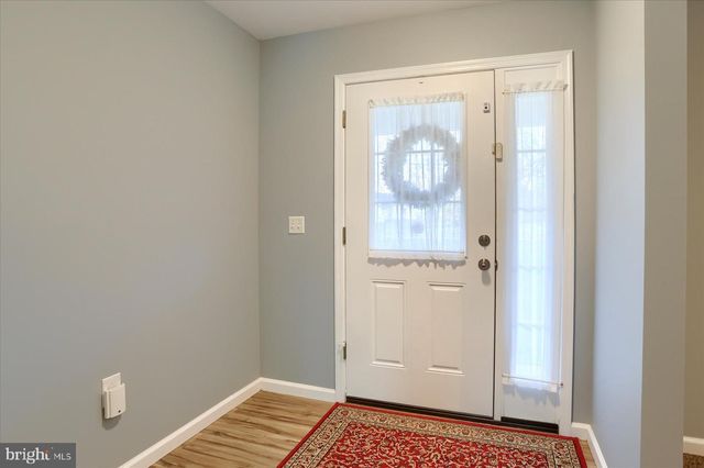 514 LONGS GAP RD, Carlisle, PA 17013