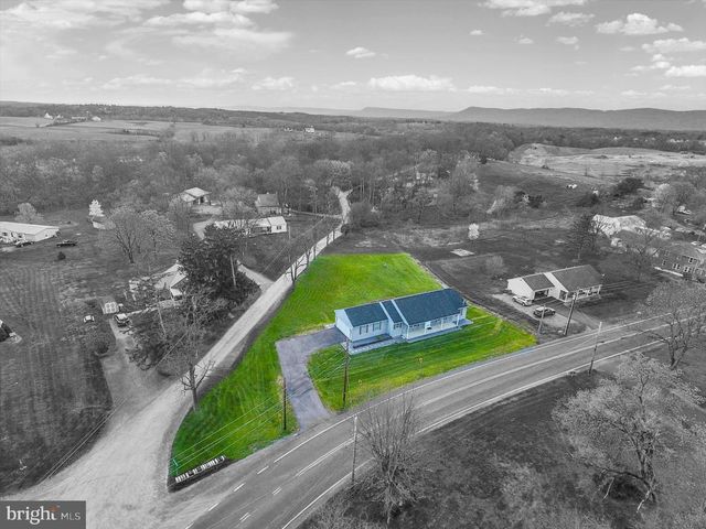 514 LONGS GAP RD, Carlisle, PA 17013