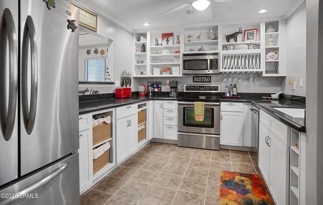 7 Ocean Marsh Court, Harbor Island, SC 29920