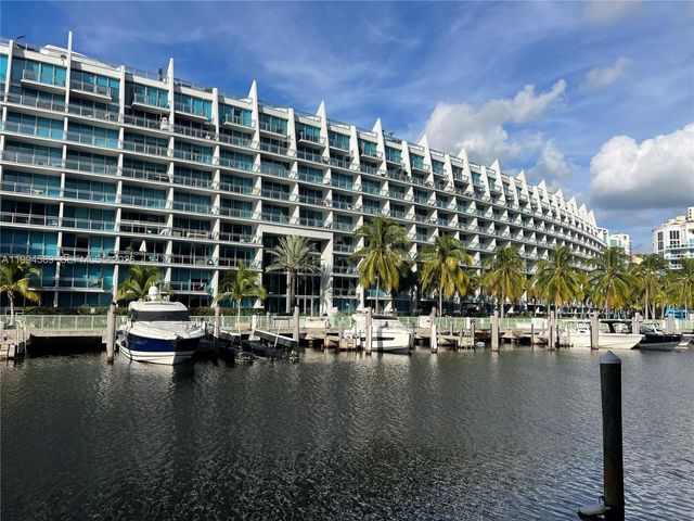 3001 NE 185th St 122, Aventura, FL 33180