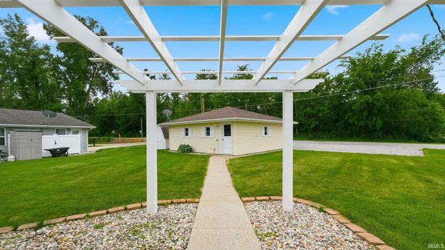 234 EMS B38 Lane, Leesburg, IN 46538