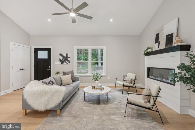 10643 SETTLE SCHOOL RD, Rixeyville, VA 22737