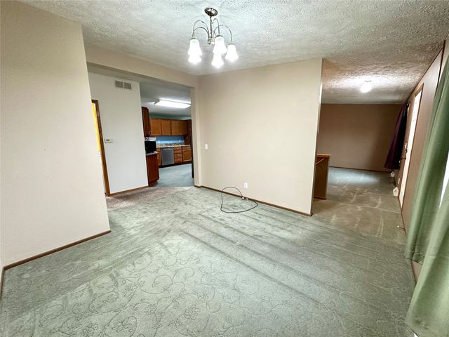 515 Marvin Avenue, Grinnell, IA 50112