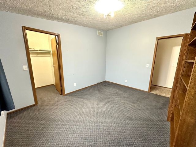 515 Marvin Avenue, Grinnell, IA 50112