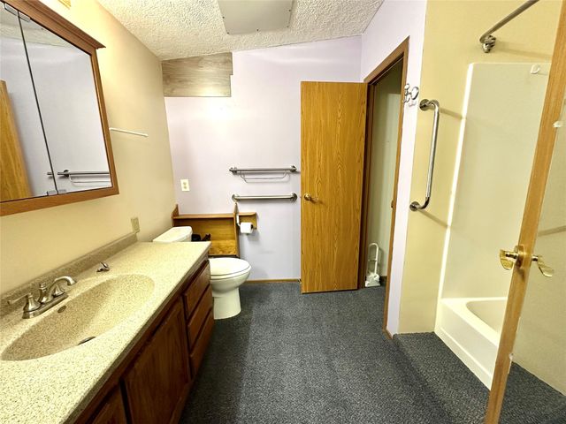 515 Marvin Avenue, Grinnell, IA 50112