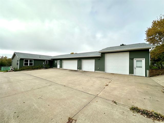 515 Marvin Avenue, Grinnell, IA 50112