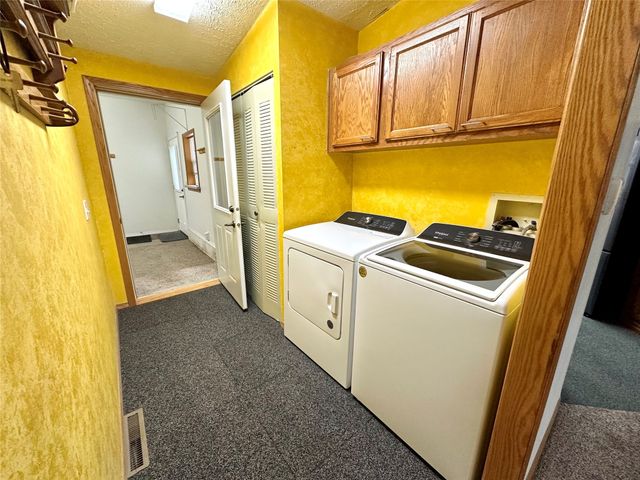 515 Marvin Avenue, Grinnell, IA 50112