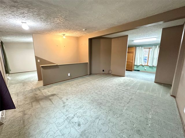 515 Marvin Avenue, Grinnell, IA 50112